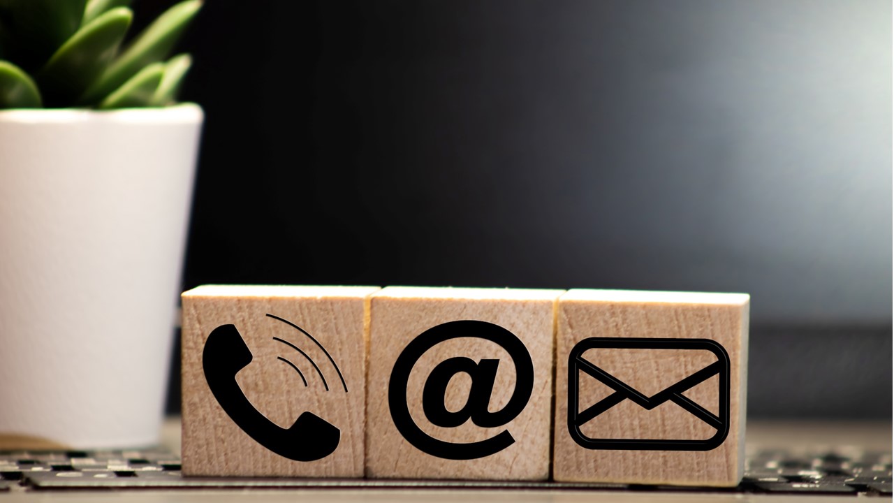 Automatizált SMS és email küldés szerepe a MONITORINGBOOK PRO távfelügyeleti szoftverben